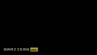 Gila Nih! Nambah! Nambah! Nambah! Angel Youngs / Brazzers/ Buruan Masukin Kode Xvpromo Di Situs Resmi Biar Dapet Diskon Panas!