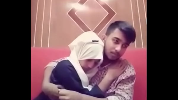 Desi Cewek Cowok Ngecap Bibir Di Hotel, Panas Banget