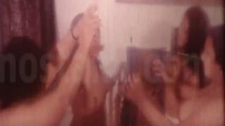 Aksi Mesum Potongan Film Biru, Bikin Tante-tante Joget Dan Ngewe Bareng