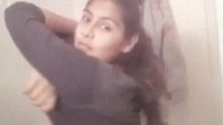 Nonton Langsung Anjali, Cewek Kuliah Desi, Bugil Total Sambil Striptease Bikin Makin Tegang.