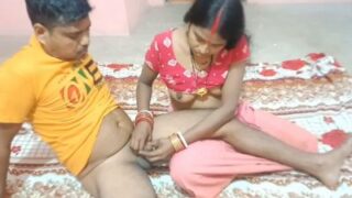 Pasangan Howrah Bikin Video Sex Bangla Desi Di Rumah, Bikin Makin Liar Dan Basah.