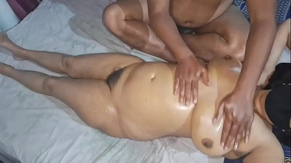 Desi Indian Bhabhi Nude Massage Panas Banget