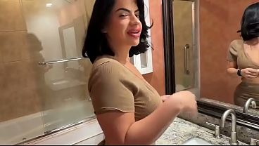 Ibu Tiri Latina Montok Minta Ngewe ~ Lissa Aires ~ Fantasi Rumah Tangga ~ Scott Stark