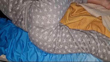 Ketemu Mantan Pacar Kakak Lagi Tidur Di Ranjang Gue, Gue Bangunin Dengan Ngewe Panas, Ujungnya Pantatnya Penuh Air Mani Tanpa Kondom