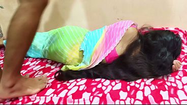 Cewek India Di Kamar Tidur Digebukin