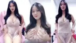 Pamer Belahan Goyang-goyang Susu Miss Sheeila Bikin Ngiler