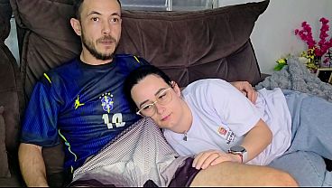 Kakak Tiri Digoda Adik Tiri Sambil Nonton Timnas Brasil, Panas Dan Basah.